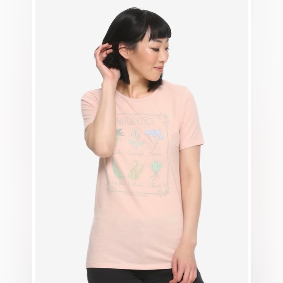 Wizarding World Of Harry Potter Tops - Wizarding World of‎ Harry Potter NWT Herbology Women's T-Shirt Size L Peach